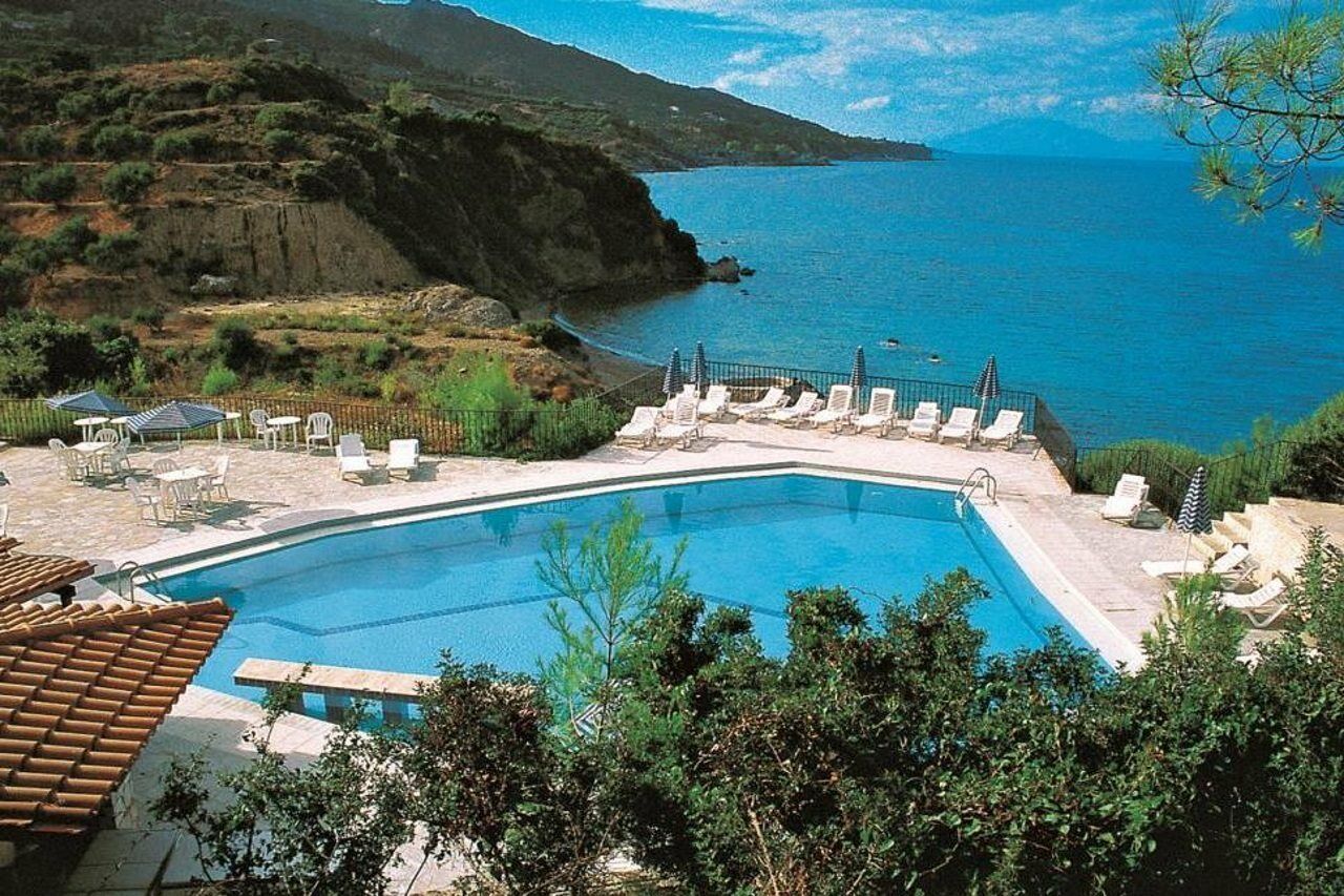 Celia Aparthotel 2*
