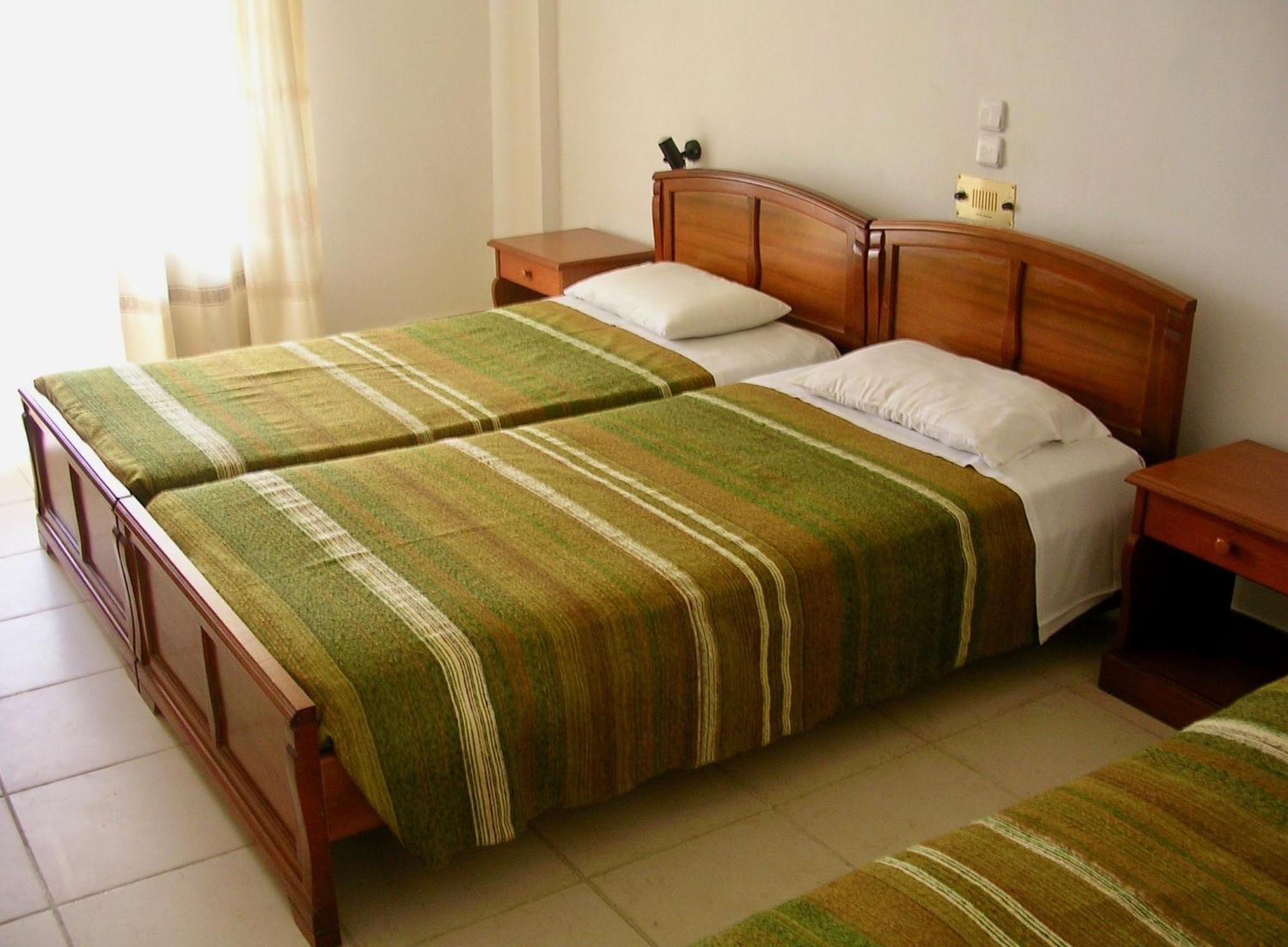 Aparthotel Celia 2*
